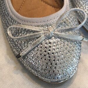 Andiamo Crystal + bow, silver trim bottom, piping trim cushy insole ballet flats